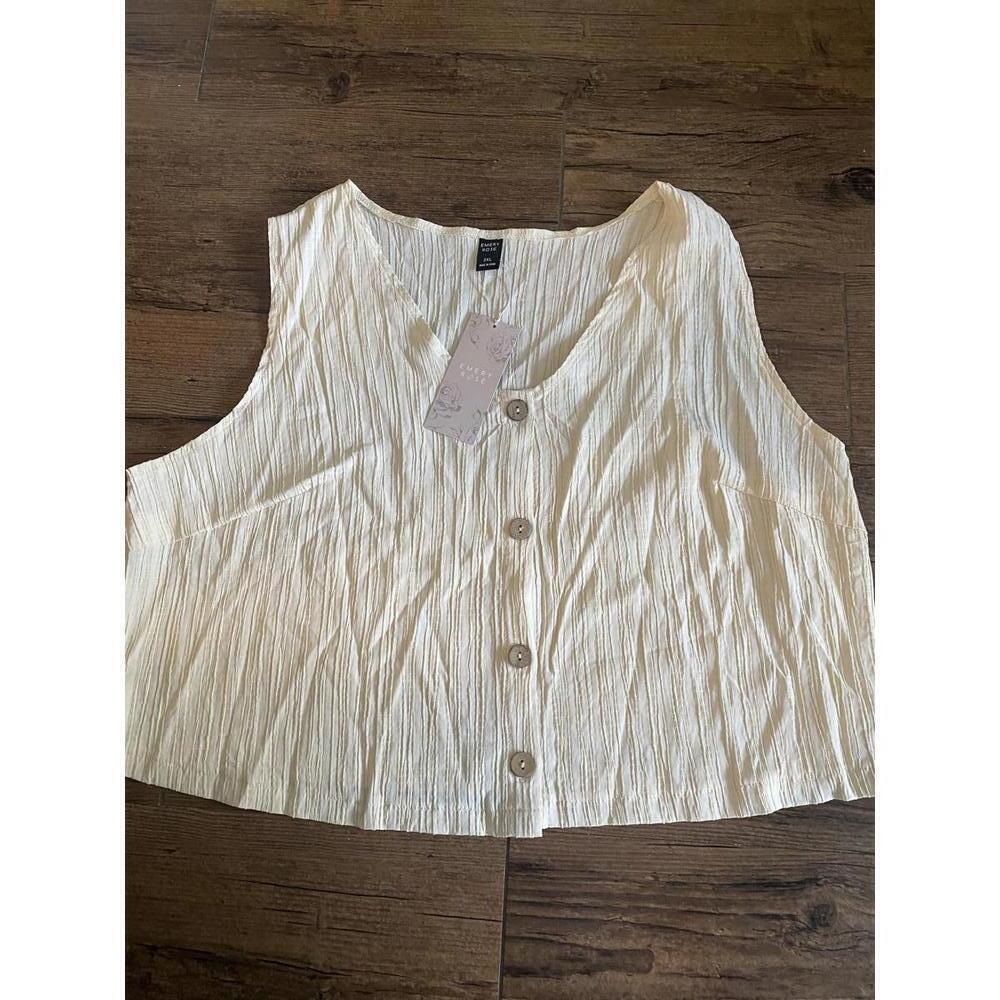 Emery Rose Cream Textured Button-Up Crop Top - 2XL